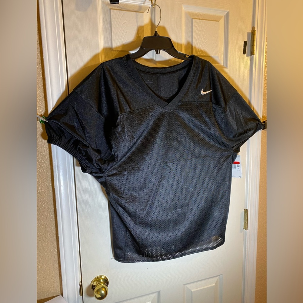 Nike Mens LARGE Football Training Jersey Athletic Sports Summer ADULT Swoosh NEW - Picture 1 of 9